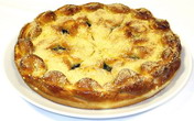 Осетинский пирог с брусникой и яблоком